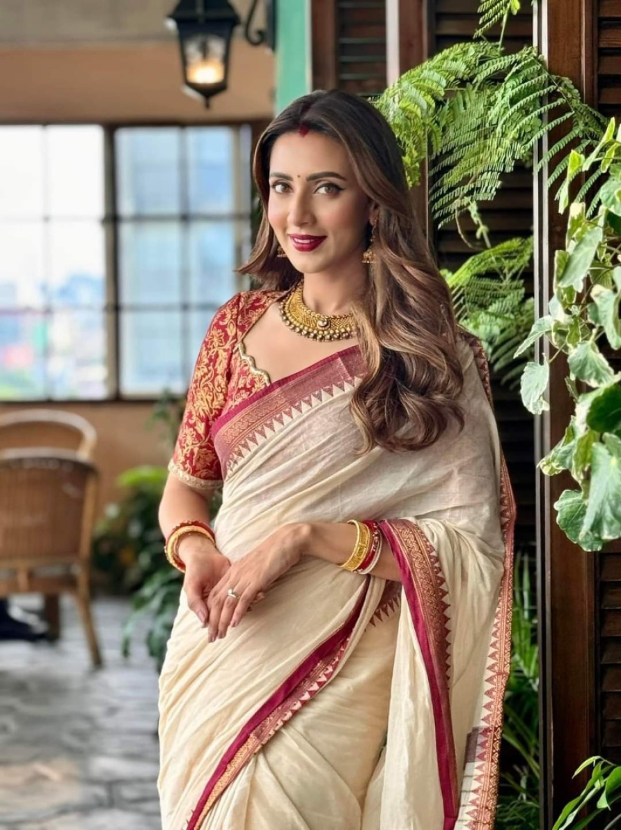 Cotton Saree (muted khaki)
